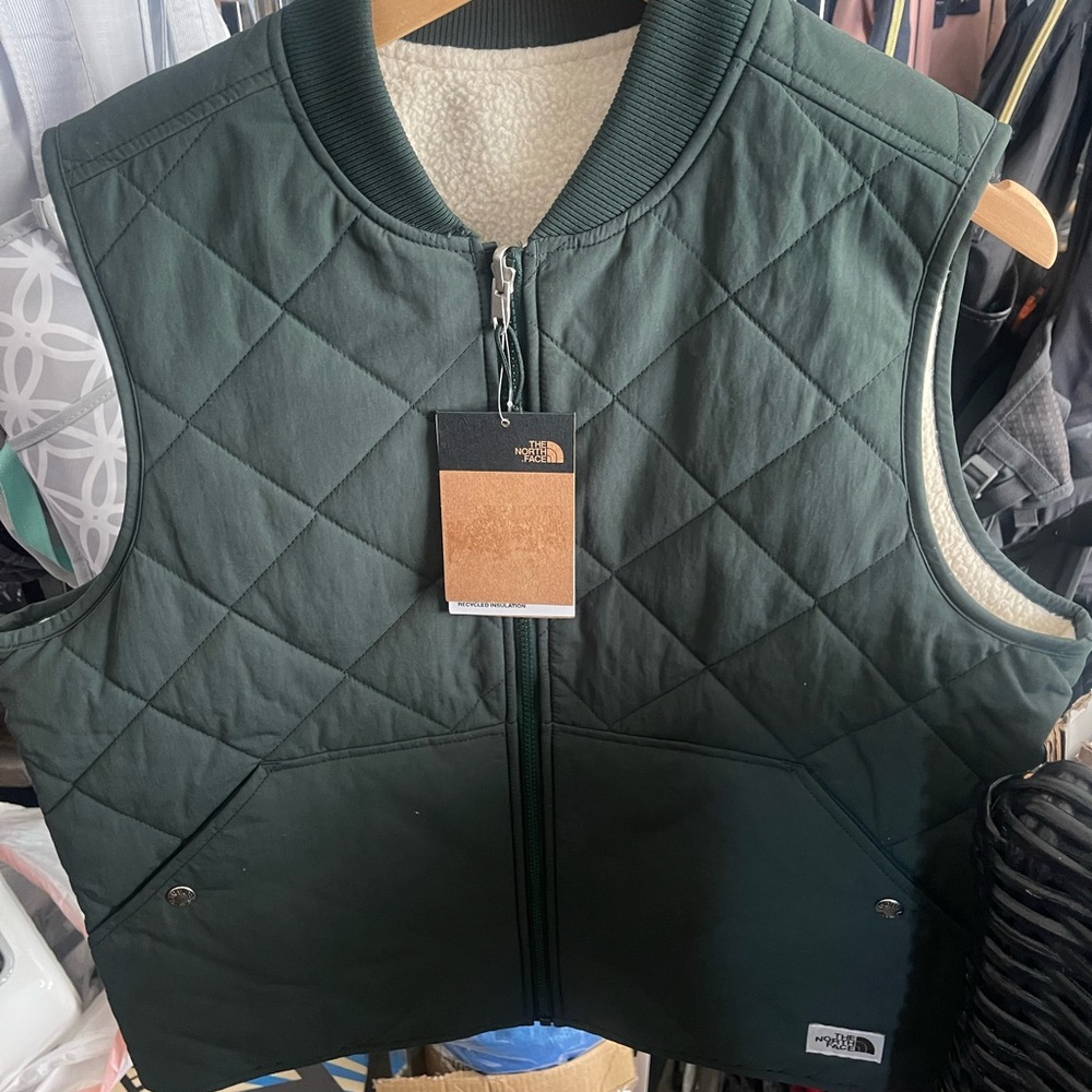 Woman’s North Face Cuchillo Vest